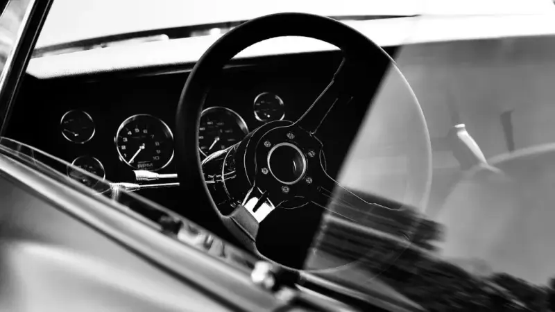 wypożyczenie sportowego samochodu